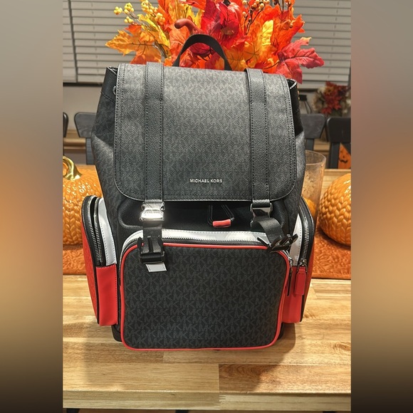 Michael kors men’s backpack - Picture 1 of 5